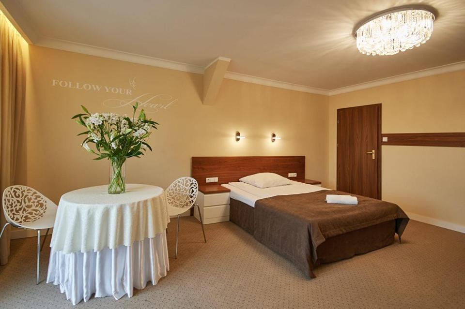 Hotel Melodia *** Buk  Exteriér fotografie